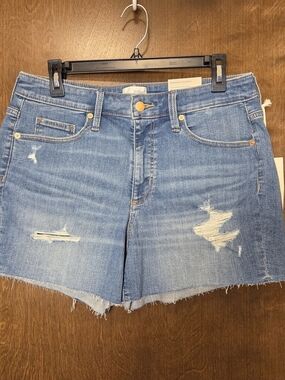Women’s Blue Distressed Denim Shorts NWT